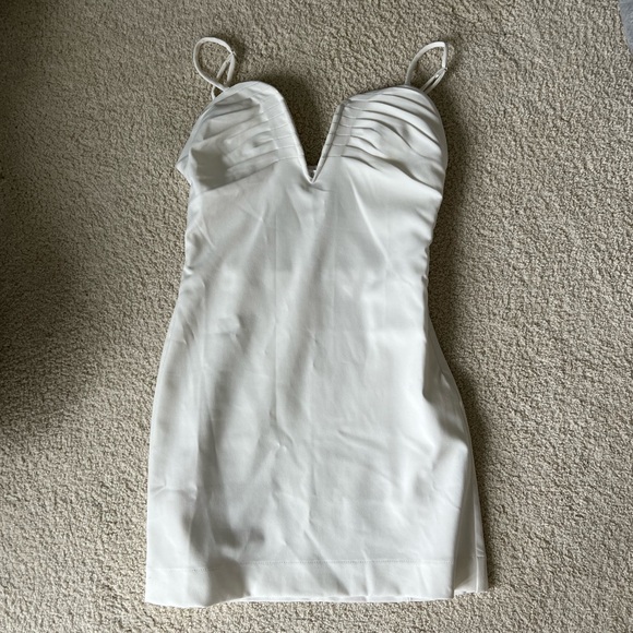 ASTR The Label White mini Dress - Picture 3 of 5